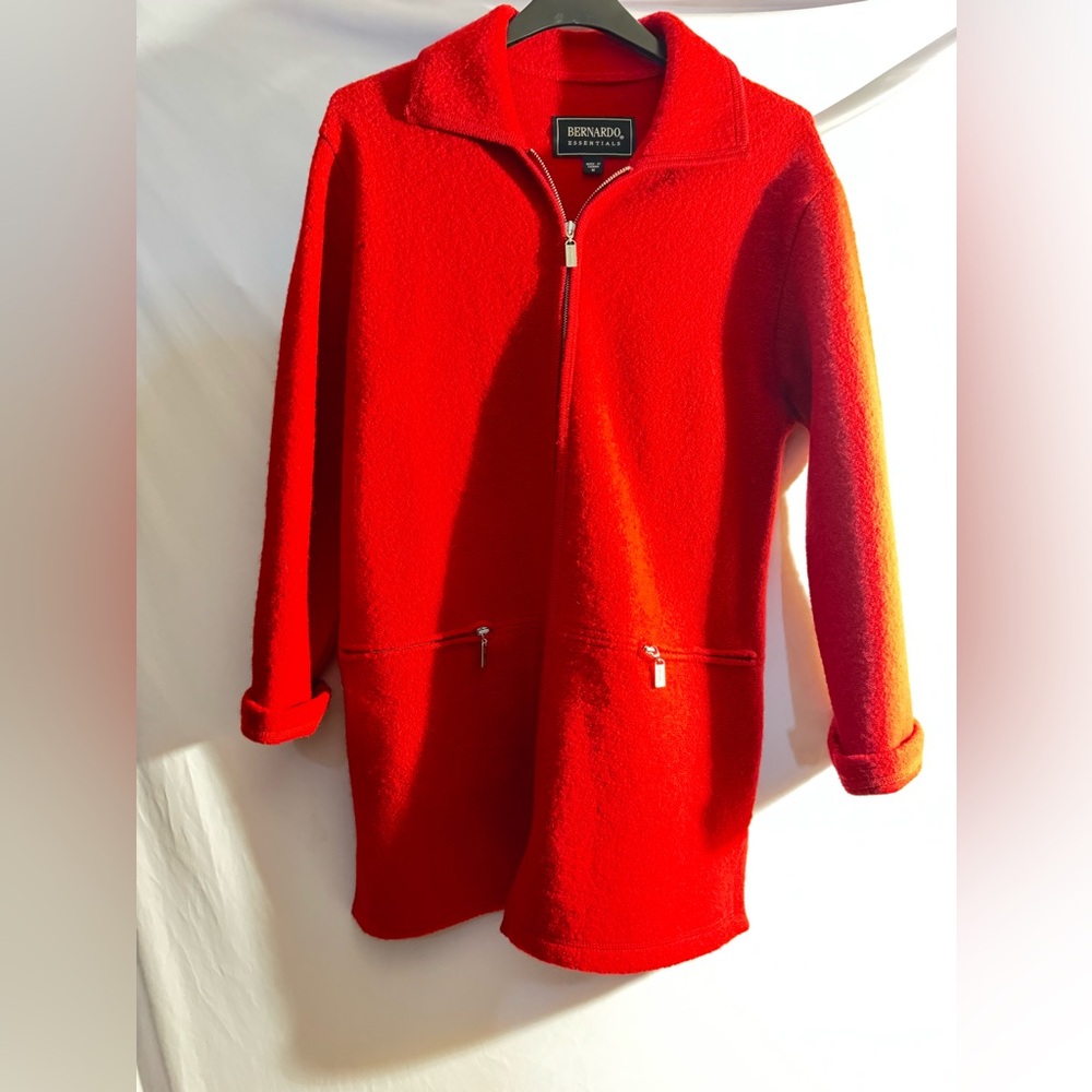GREAT CONDITION Bernardo Red Zip-Front Trench Coat 100% Wool